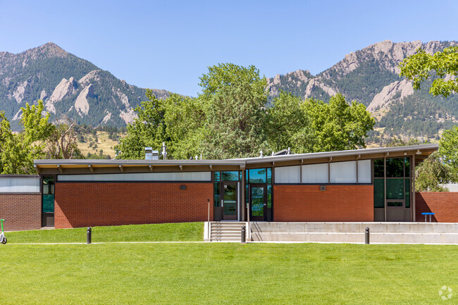 Halcyon School